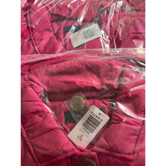 Torrid Jacket Women's 2X Puffer Coat Lightweight Packable Poly Down Pink Red NEW - Picture 12 of 12